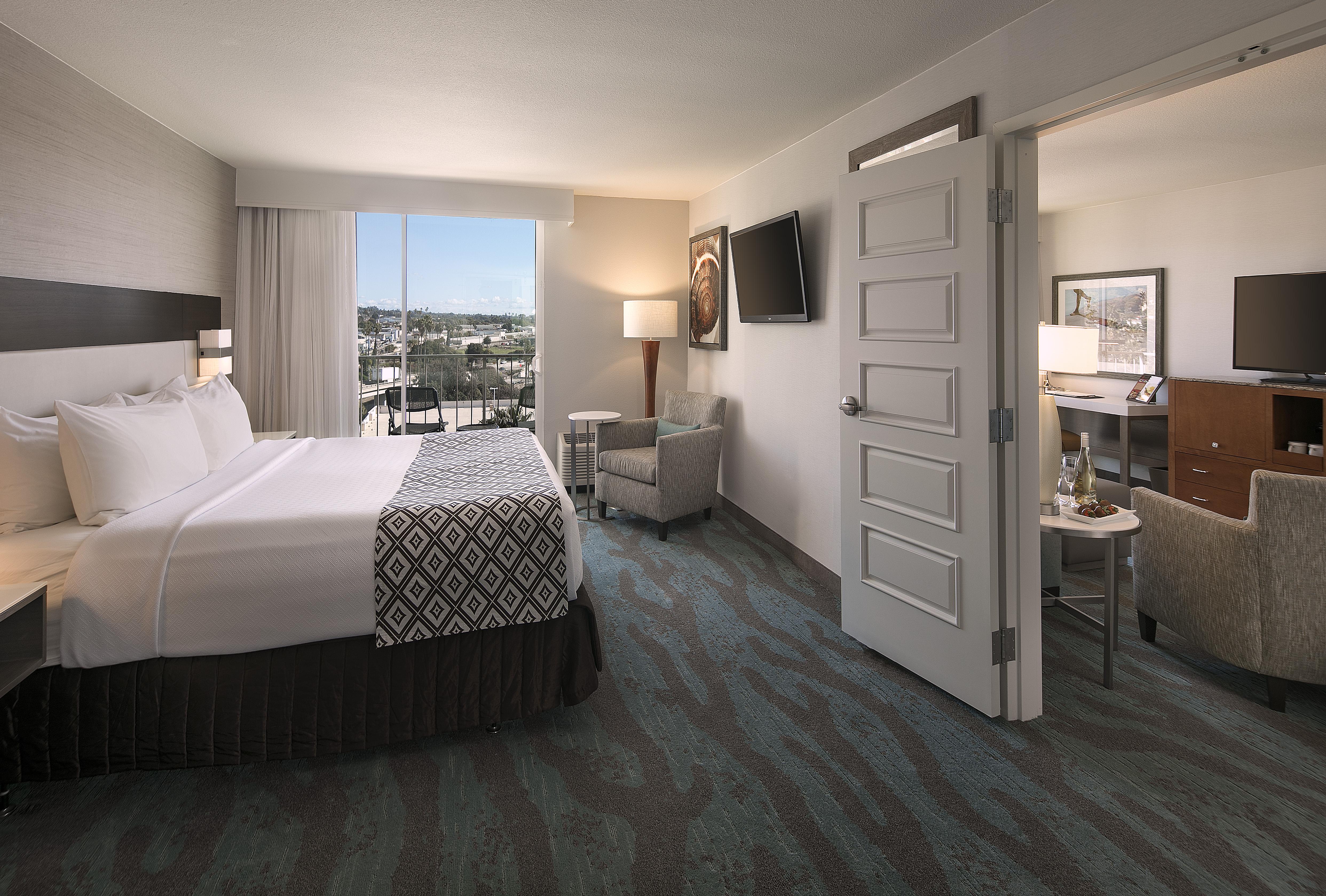 Crowne Plaza Ventura Beach By Ihg Exterior foto