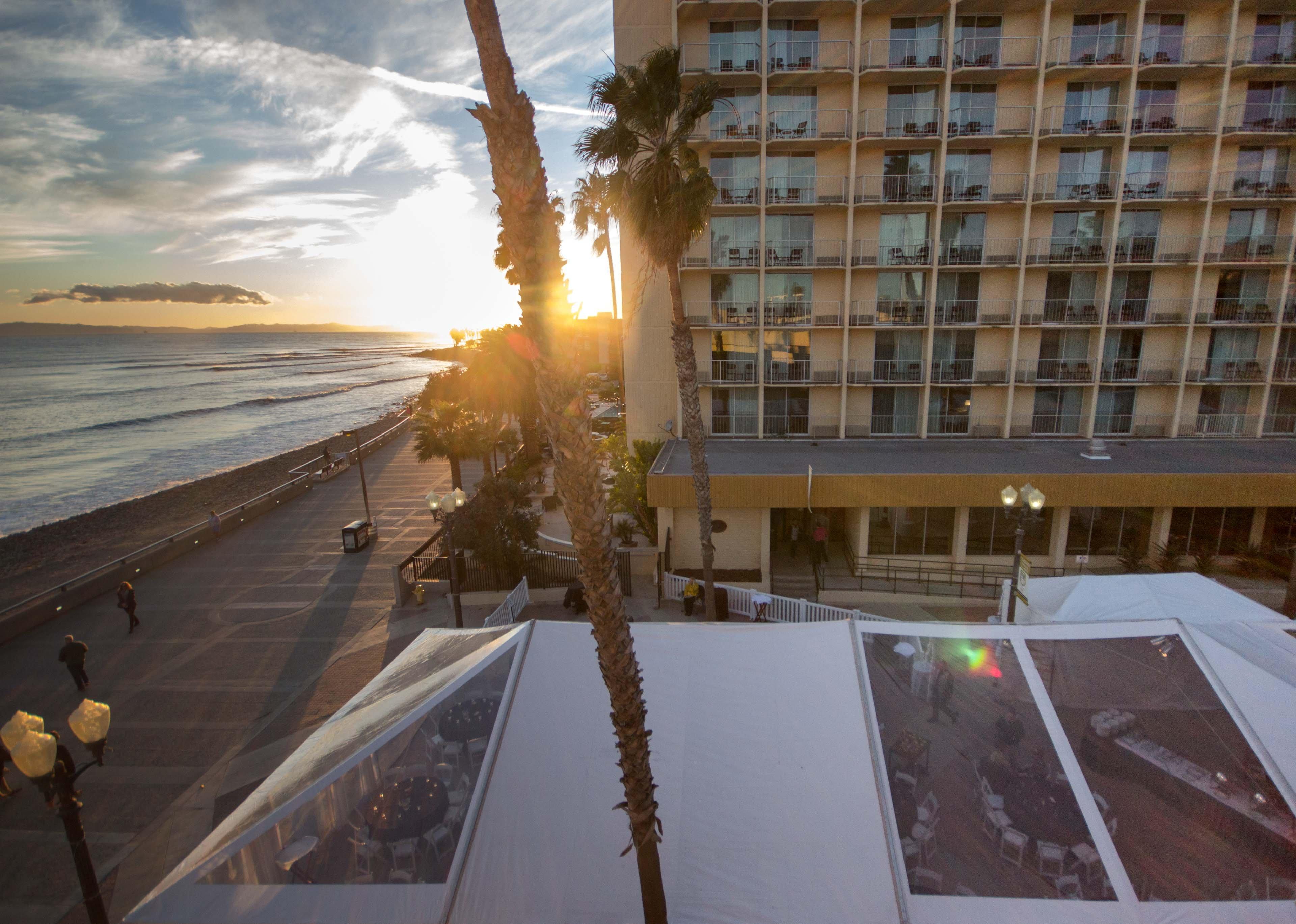 Crowne Plaza Ventura Beach By Ihg Exterior foto