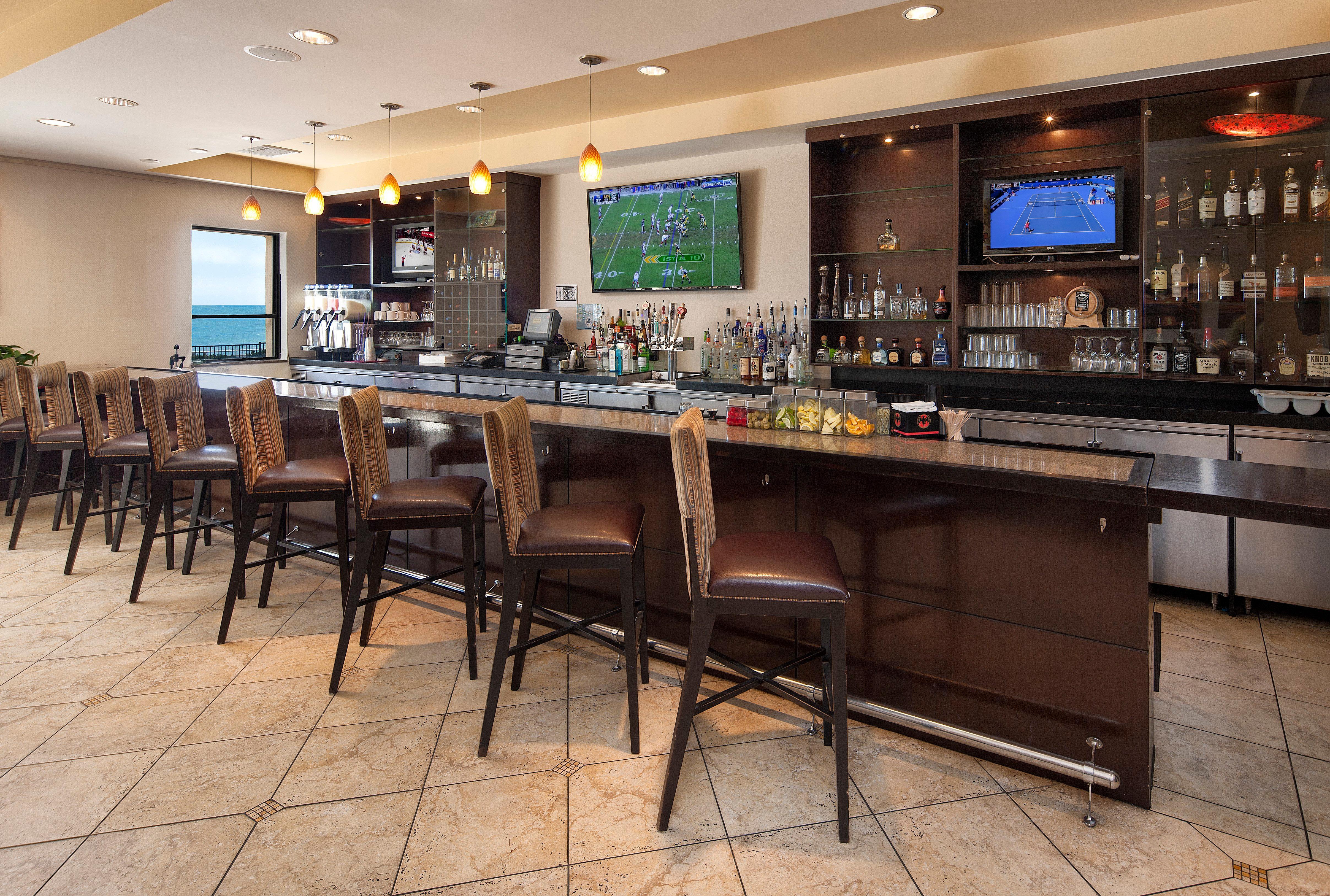 Crowne Plaza Ventura Beach By Ihg Exterior foto