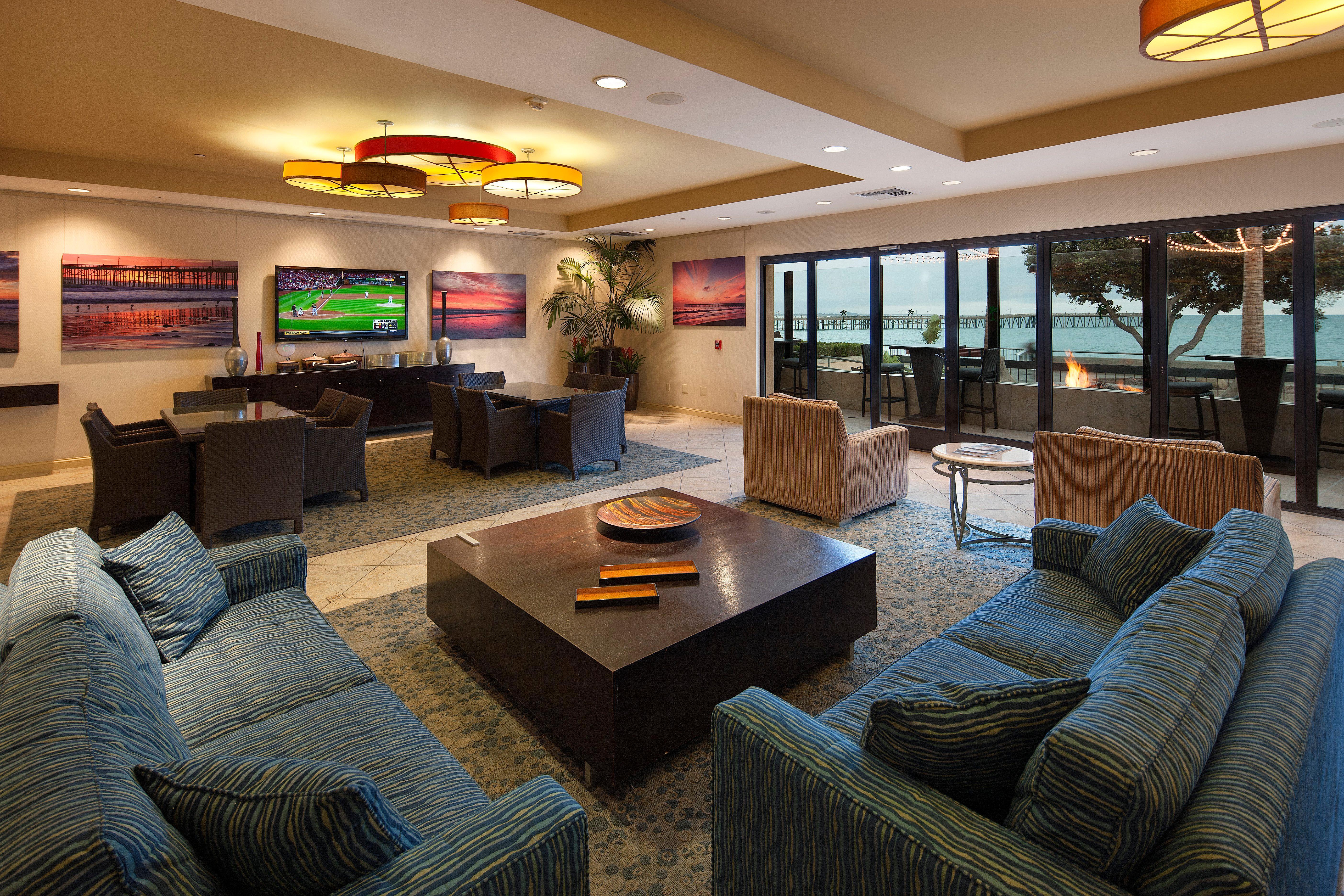 Crowne Plaza Ventura Beach By Ihg Exterior foto